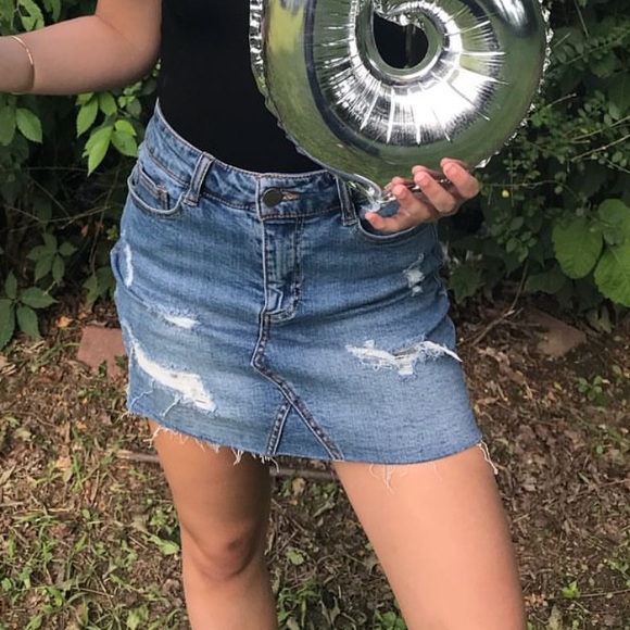 ISO!!! - Picture 3 of 4